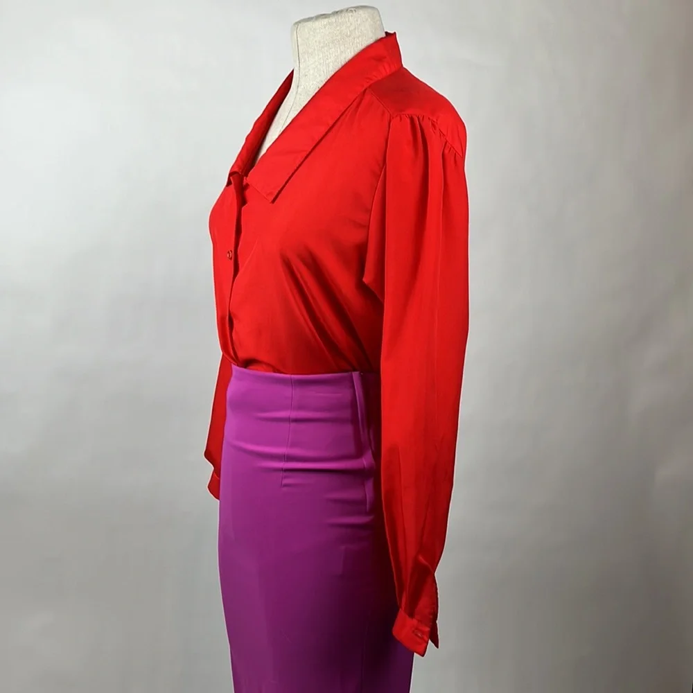 Red polyester button down blouse - Picture 3 of 8